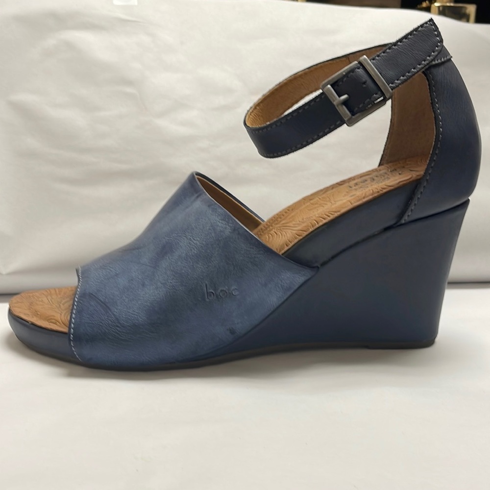 These shoes are so Comfy they are like a Tye Dye Blue very pretty.